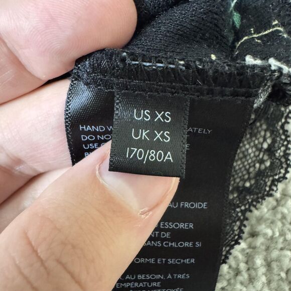 Urban Outfitters Top Womens XS Black Floral Lace Puff Sleeve Cropped V Neck Boho - Picture 7 of 10